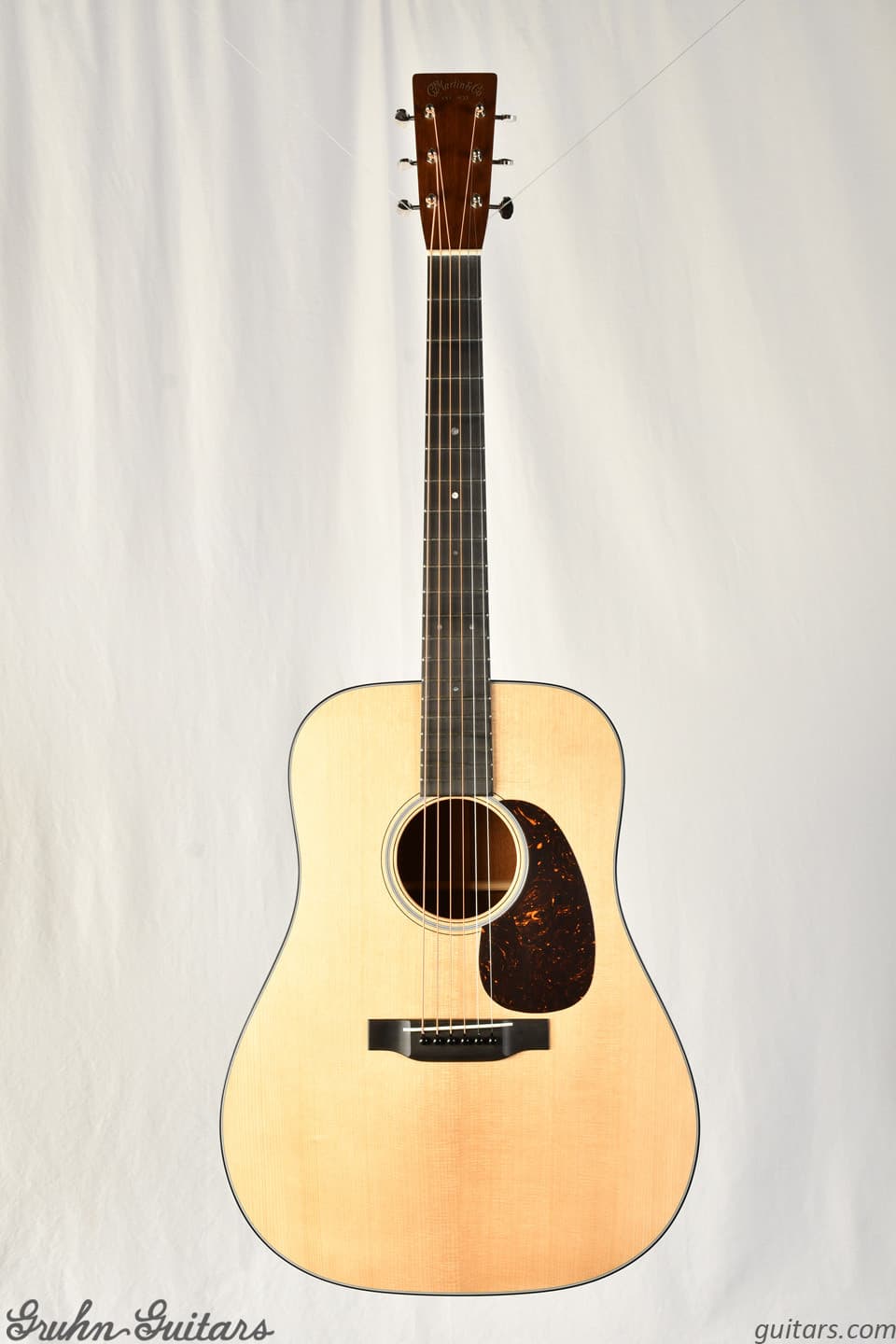 New Martin D-18 Authentic 1937 VTS Aged