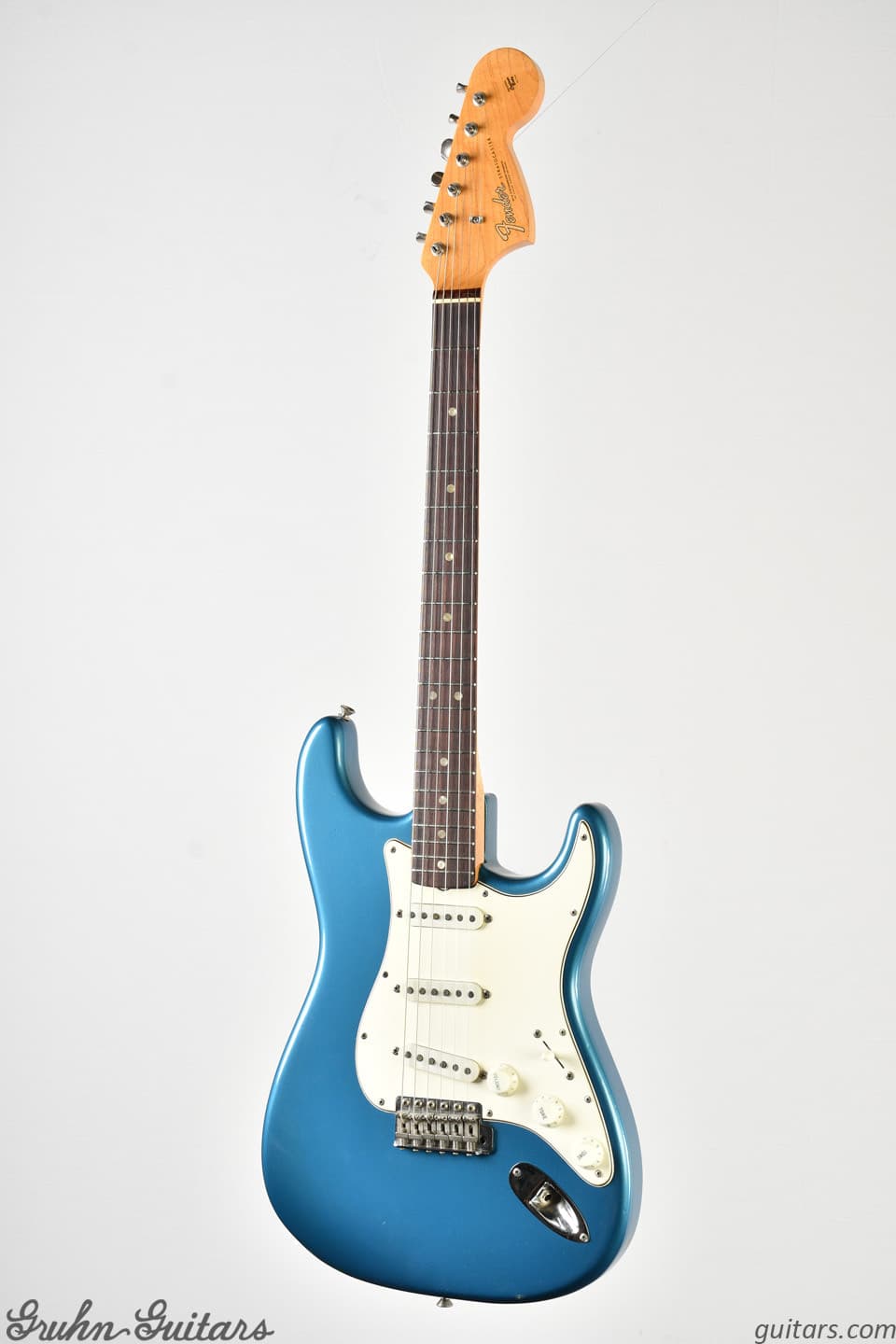 Fender 1966 Fender Stratocaster - Lake Placid blue