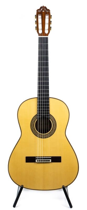 Estevé 12 - Professional Guitar - Solid Spruce top, Granadillo Back/Sides -  630mm