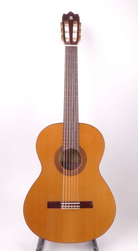 Alhambra 4Z Classical Guitar - Solid A++ Cedar Top, Ziricoté Back/Sides