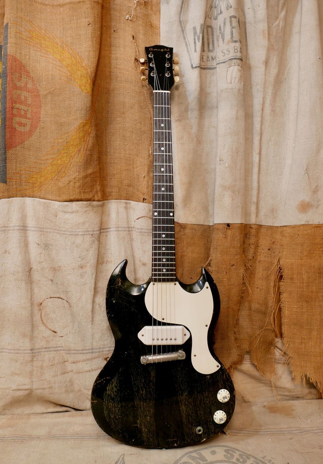 2014 Dwight Juke SG Junior Silver Fox