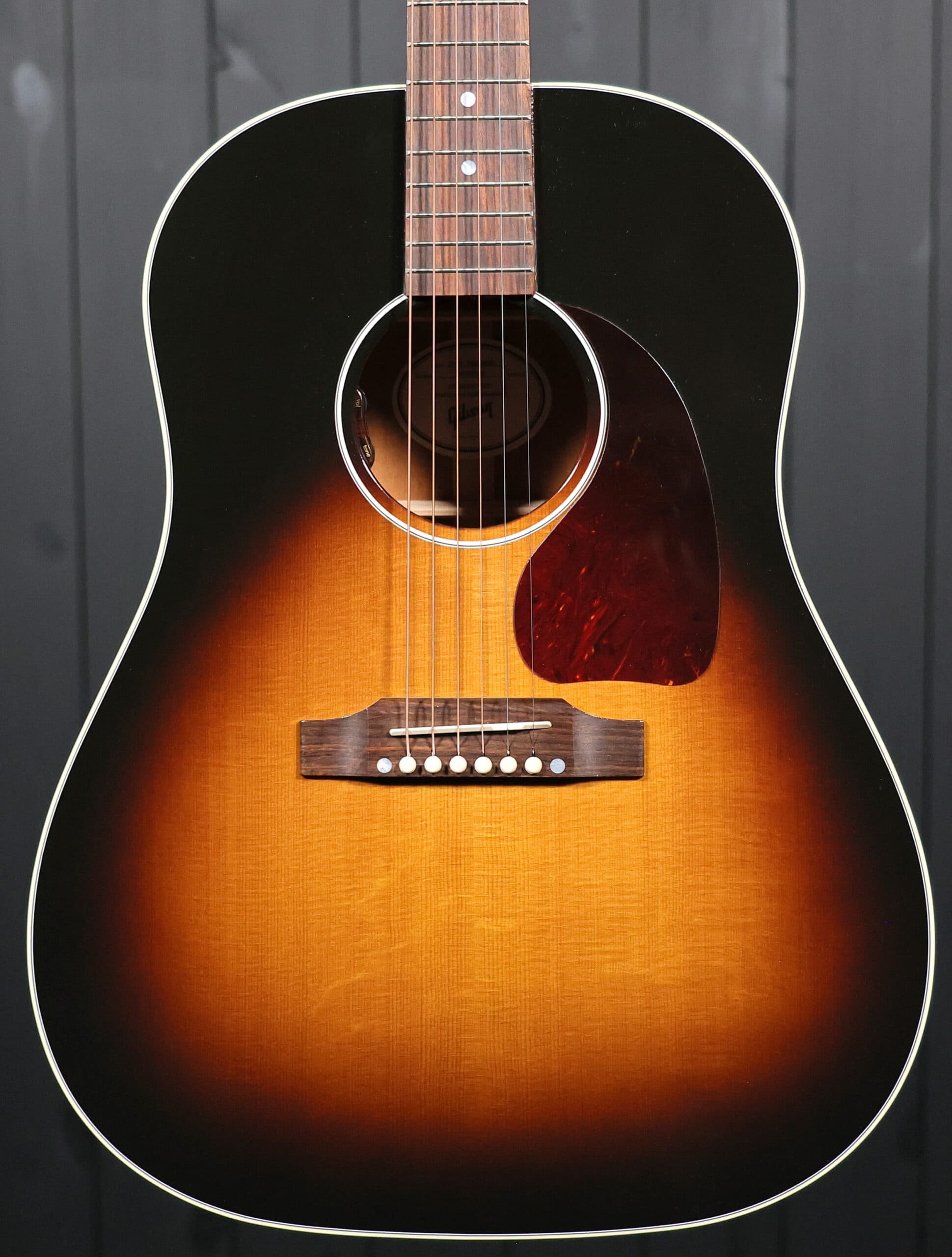 Gibson J-45 Standard