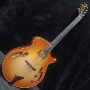 Eastman 2024 ER4 #1512 El Rey Pomonaburst w/ case