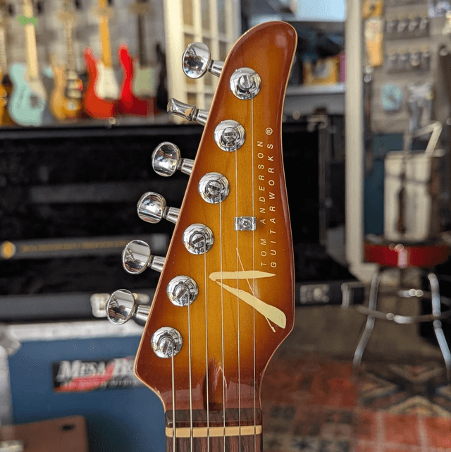Anderson Hollow Classic - Tom Anderson guitar works