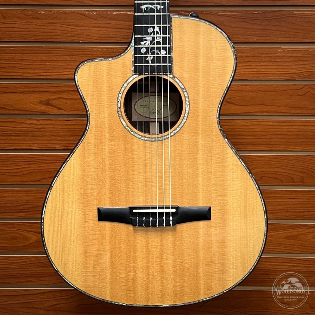 USED TAYLOR 912-CE-N NYLON ACOUSTIC GUITAR