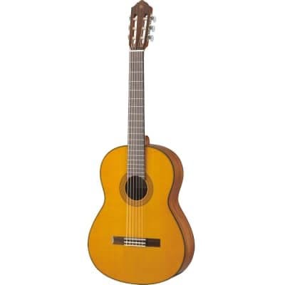 Yamaha CG142CH Solid Cedar Top Classical
