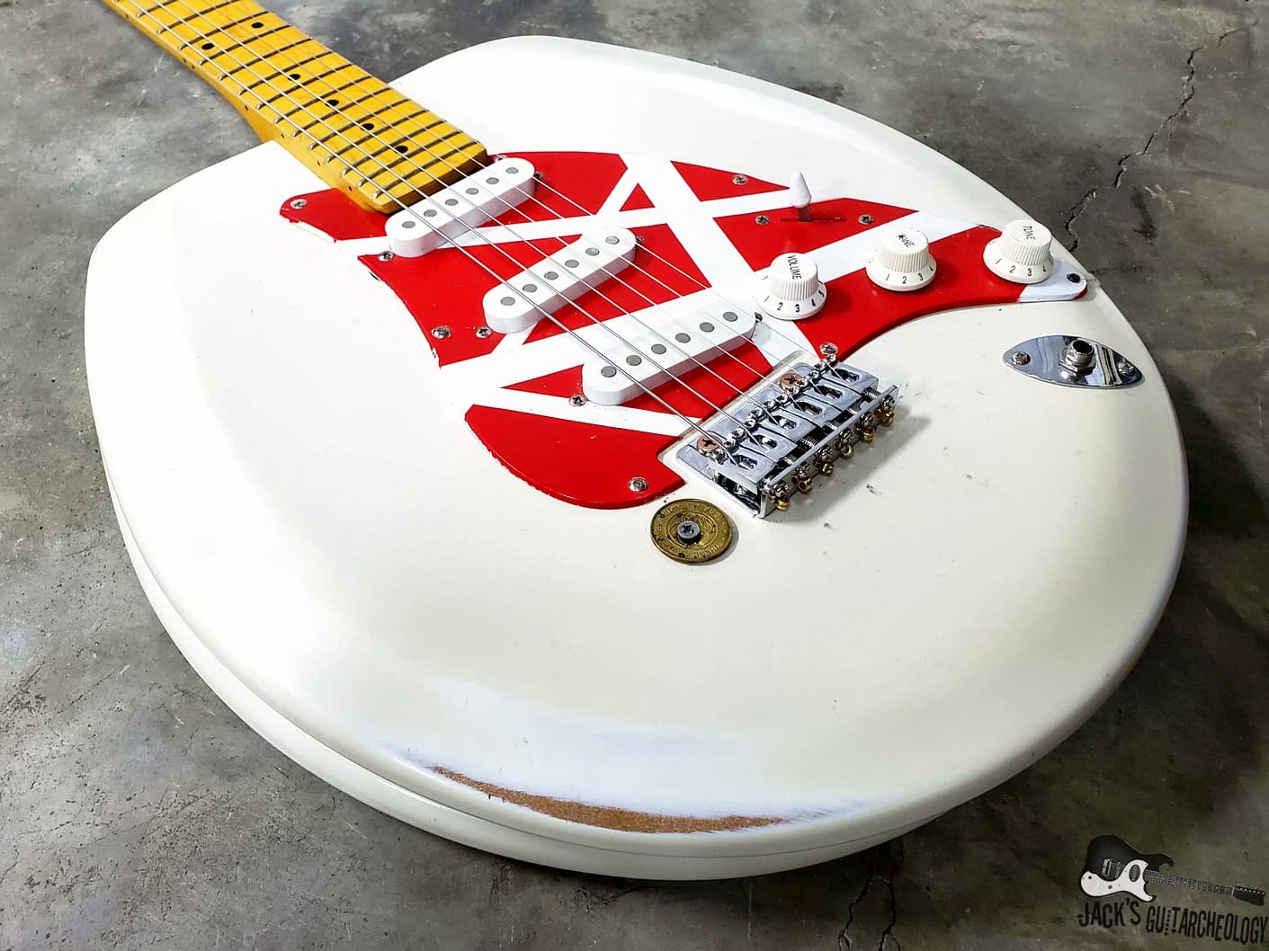 Jack's Guitarcheology Bed Pan Halen's Frankensh*t Toilet Seat Electric Guitar (2021 White Relic)
								$450.00