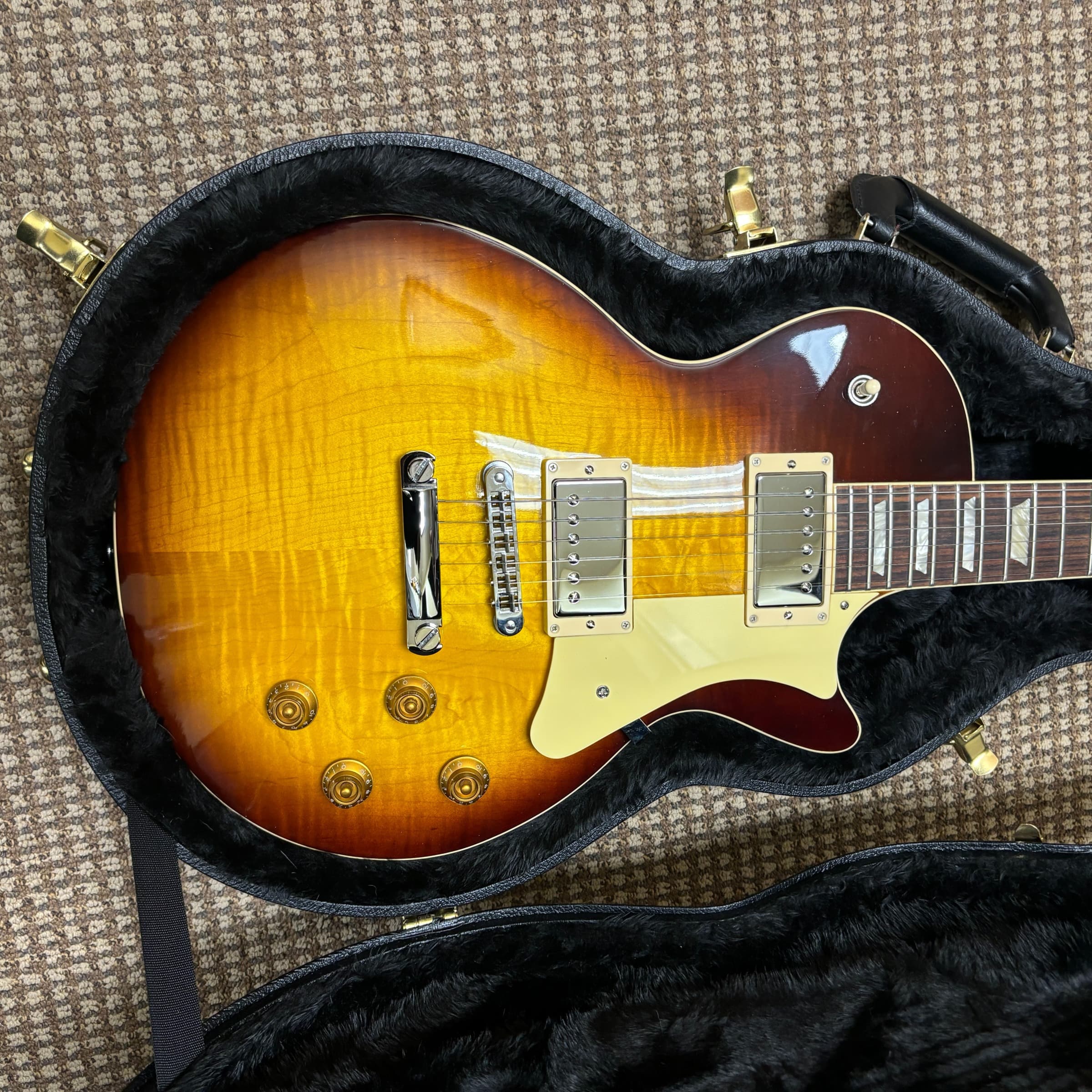The Heritage w/ OHSC - 9lb 2oz