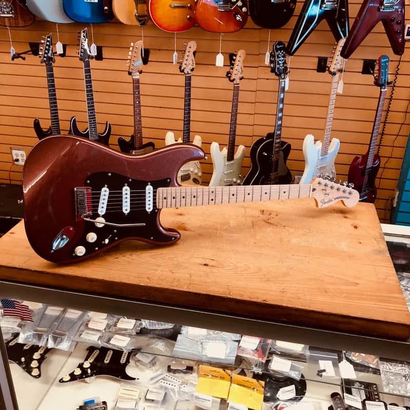 Fender Deluxe Roadhouse Stratocaster Electric Guitar