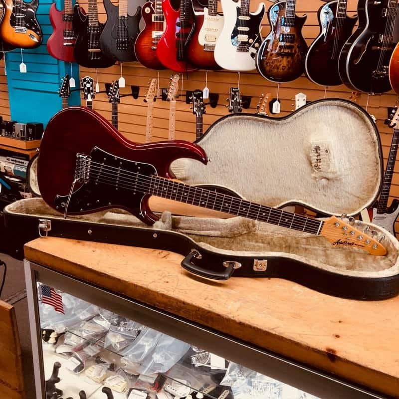 Aria RS Series Pro II MIJ Electric GUitar w/Case