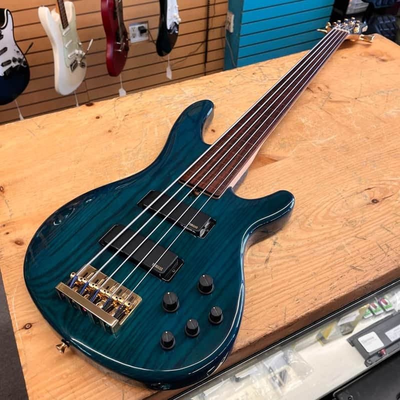 Yamaha TRB-5IIF Fretless 5-String Bass Guitar