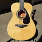 Yamaha LS16MHB Small Body Acoustic Guitar Natural