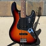 Fender American Professional Classic Jazz Bass®, Rosewood Fingerboard, 3-Color Sunburst