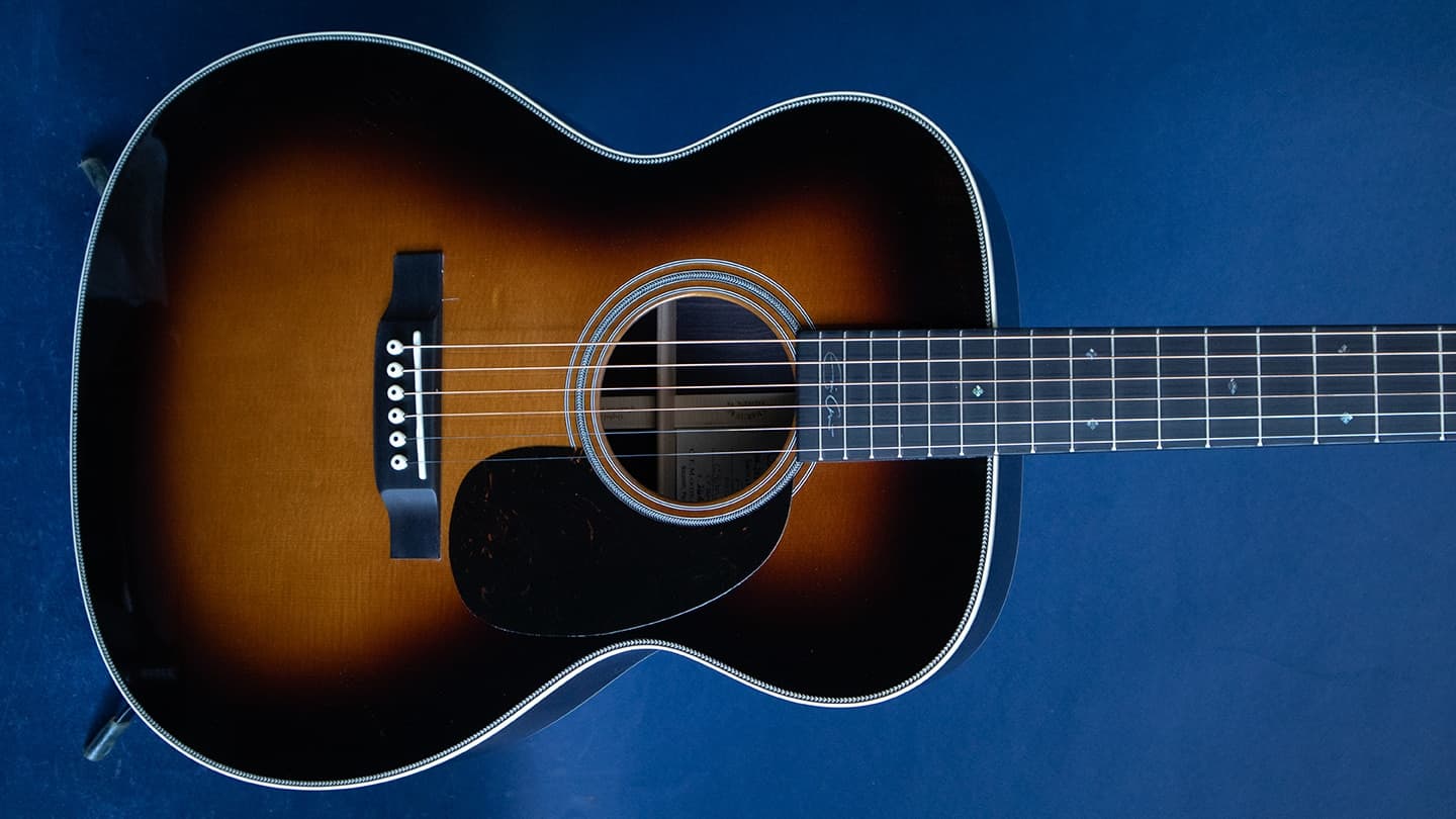 New Martin 000-28EC Sunburst