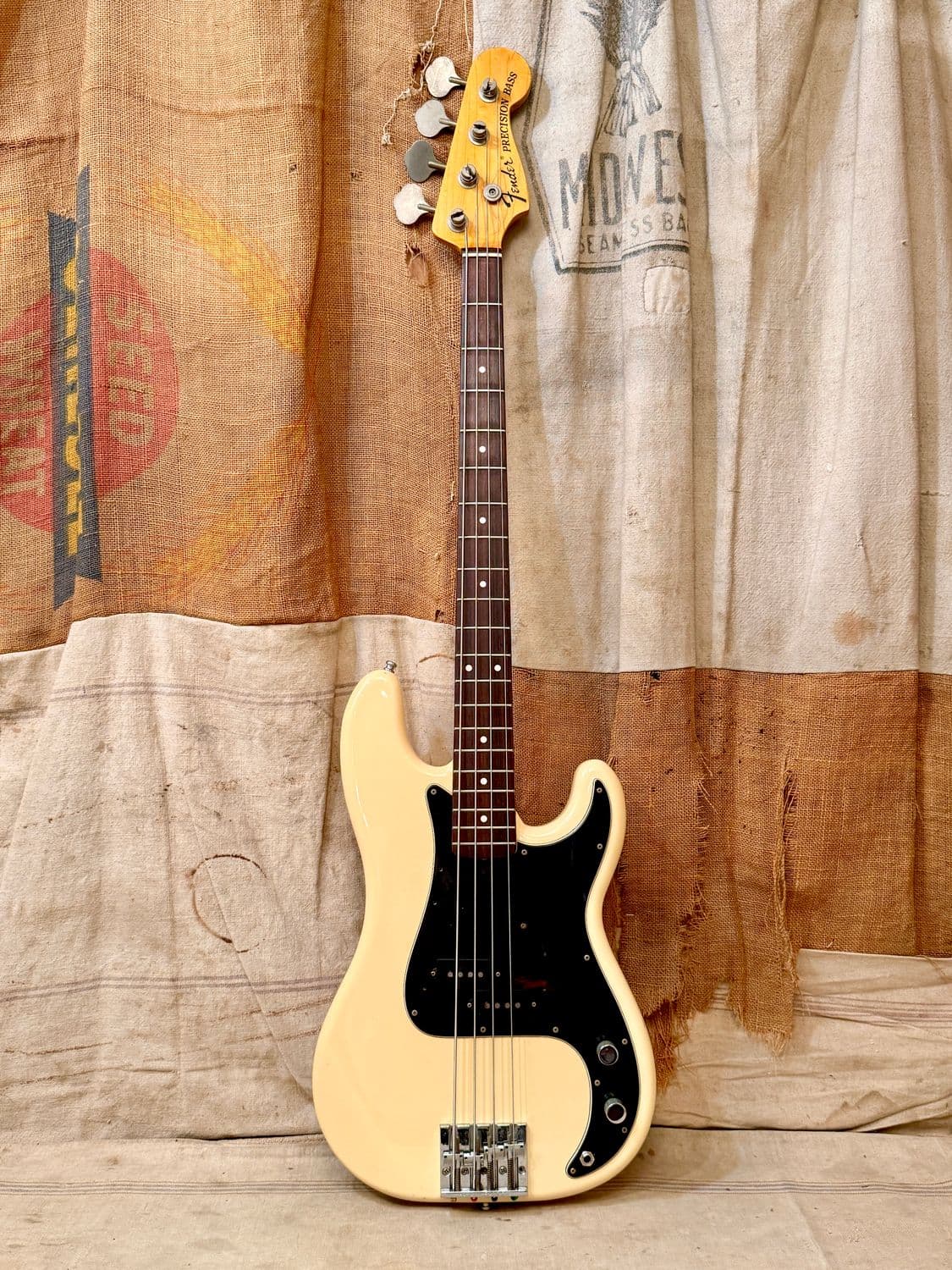 2000 Fender CIJ-MIJ 70's Reissue Precision Bass Vintage White PB70 (Badass)