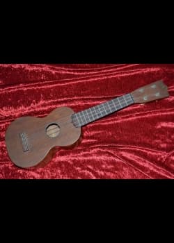 1940's Martin Ukulele style...