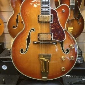 Dick KNIGHT 17″ Carved Archtop Guitar