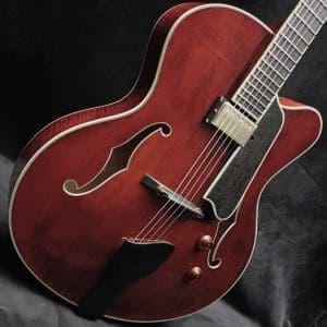 Eastman AR810CE Archtop Jazz Guitar w set HB #2300292