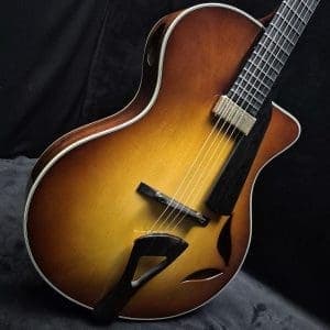 FV680CE Frank Vignola Signature Archtop Goldburst Gypsy style Jazz Guitar w/ case #L2400080