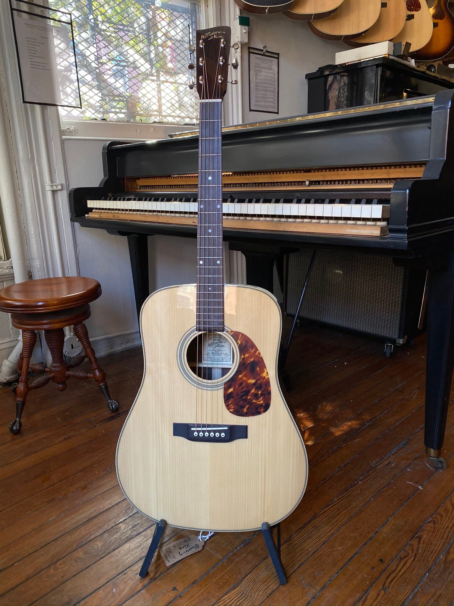 Recording King RD328