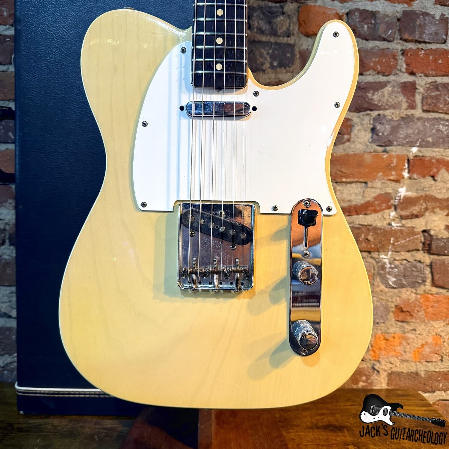 Fender Telecaster Electric Guitar *Refinish & Refret* w/ Vintage HSC (1960 - Blonde)
$22,995.00