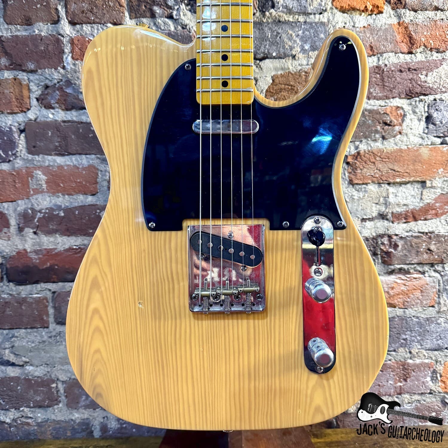 Squier Classic Vibe '50s Telecaster Electric Guitar (2011 - Butterscotch Blonde)
$395.00