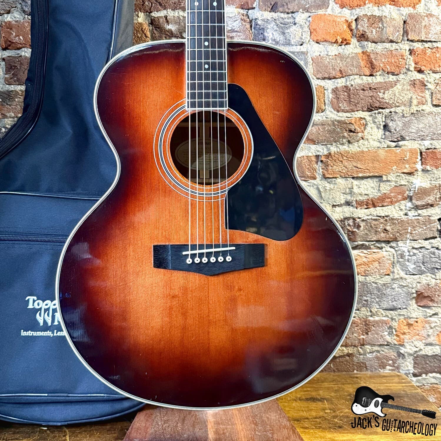 Yamaha CJ-818SB Jumbo Acoustic Guitar w/ GB (1980s - Sunburst)
$725.00