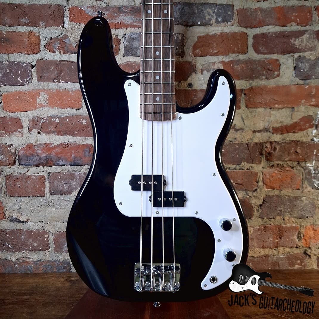 Squier Sonic Precision Bass (2020s - Black)
$240.00