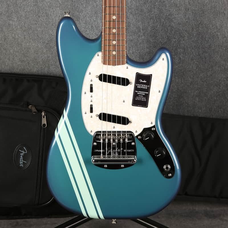 Fender Vintera II 70s Mustang - Competition Burgundy - 2nd Hand