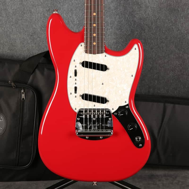 Fender Vintera III Mid 60s Mustang - Dakota Red - 2nd Hand