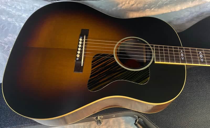 NEW! Gibson Acoustic 1936 Advanced Jumbo Acoustic Guitar - Vintage Sunburst VOS - Custom Shop - Authorized Dealer - 4.3lbs - G05571