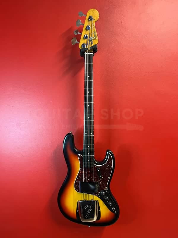 Fender Jazz Bass Sunburst year 1968 (Neck 1966) Refin