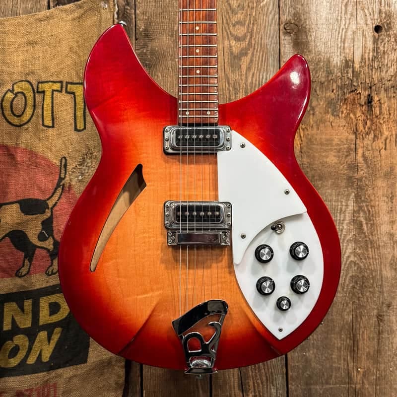 Rickenbacker 330 1994 - Fireglo