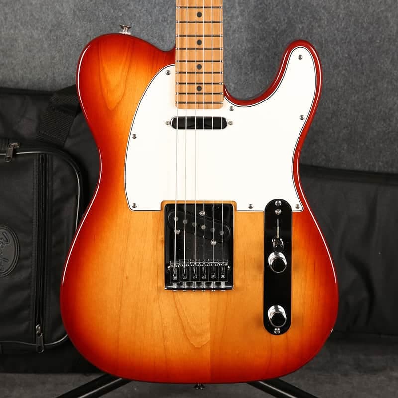 Fender LTD Player Telecaster, Roasted Maple Neck - Sienna Sunburst - 2nd Hand