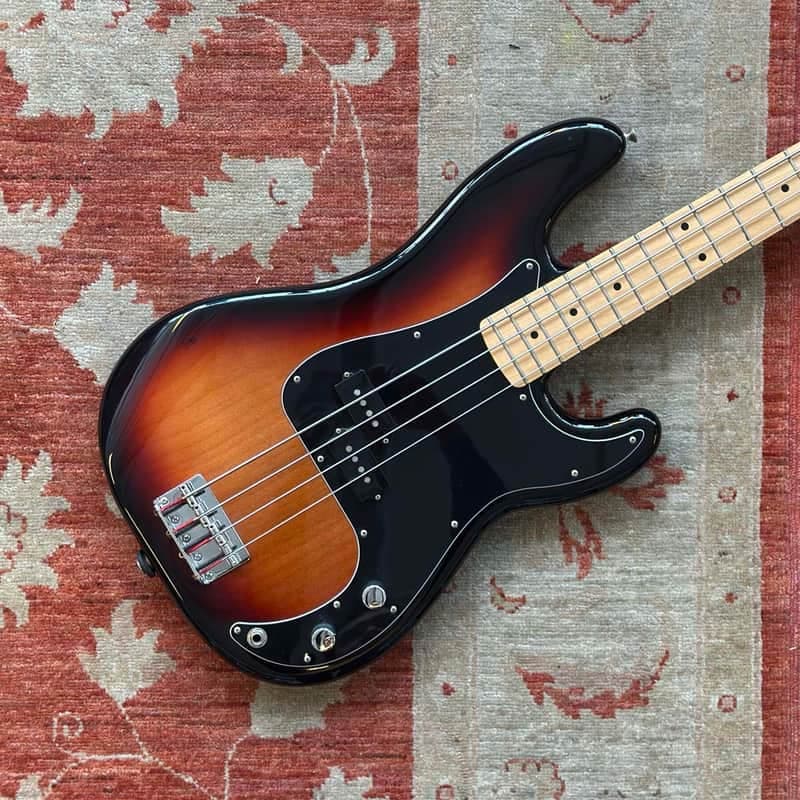 2018 Fender Player Precision Bass - Sunburst