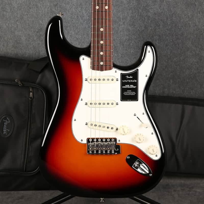 Fender Vintera III Late 60s Stratocaster - 3-Colour Sunburst - 2nd Hand