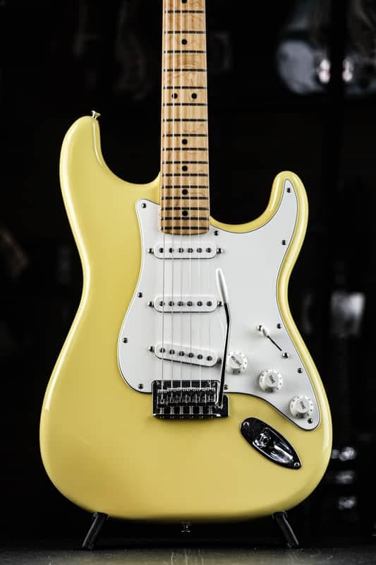 2021 Fender Player Stratocaster buttercream