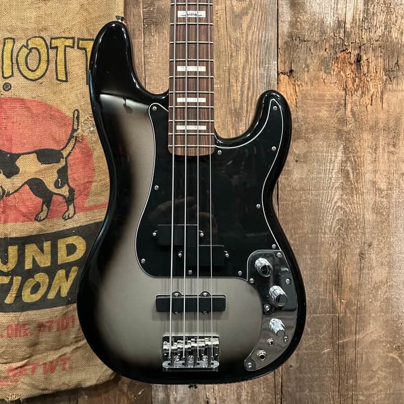 Fender Troy Sanders Artist Series Precision Bass 2023 - Present - Silverburst