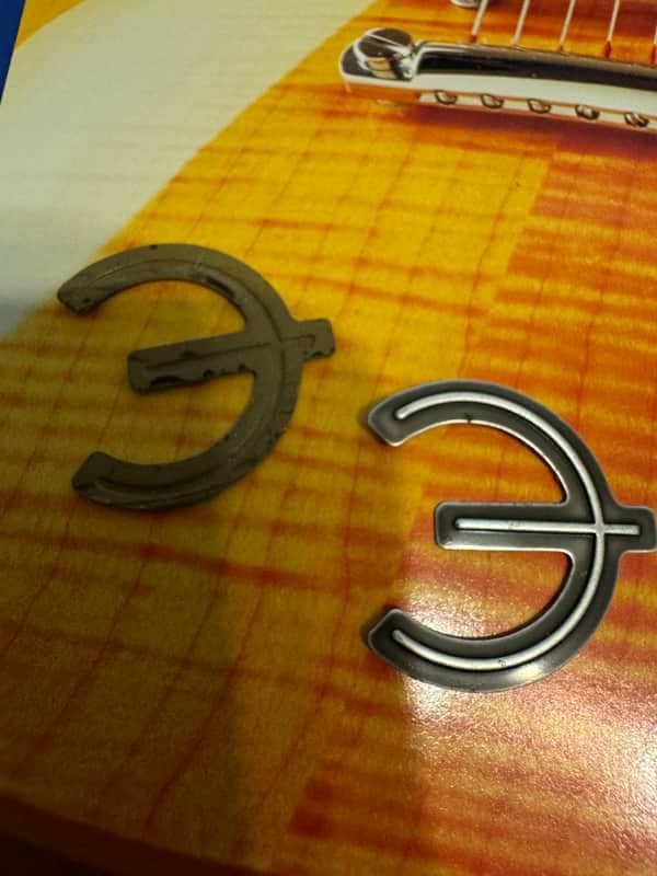 Epiphone Metal 'E Logo 1960's-1980's - black/silver