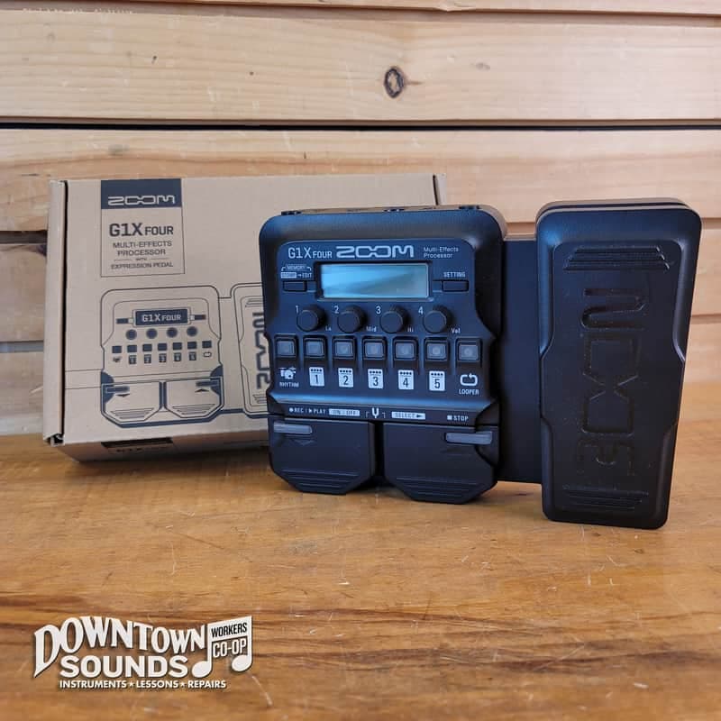 Zoom G1X Four Guitar Multi-Effects Processor with Expression Pedal