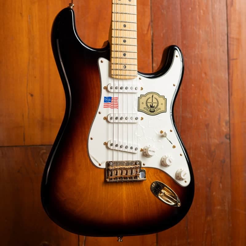 Fender 60th Anniversary Commemorative Stratocaster 2014 mint!