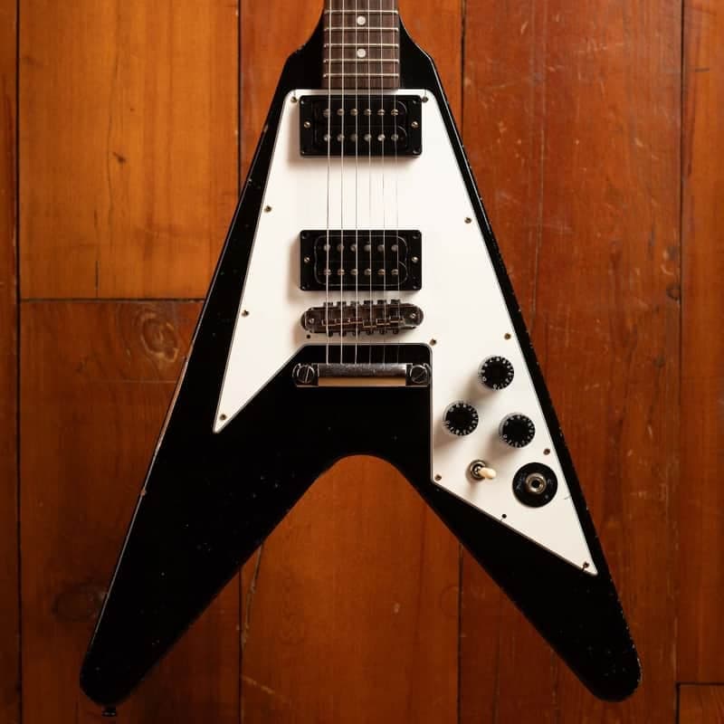 Gibson Flying V Kirk Hammet Signed (18/100) 2023 - Ebony Murphy Aged