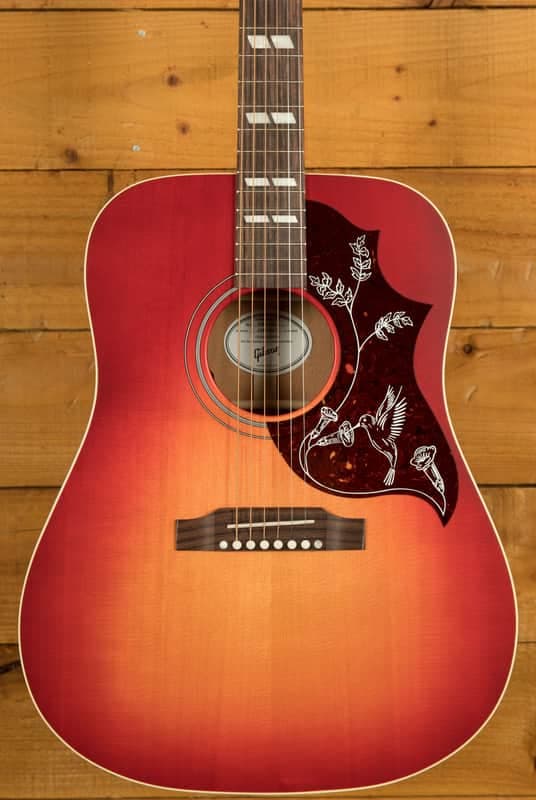 Gibson Hummingbird Special | Satin Vintage Cherry Sunburst