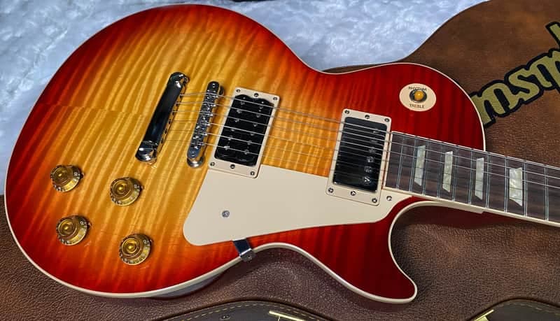 NEW ! Gibson Les Paul Standard '50s - KILLER AAA Flame - Factory Sunburst (custom shop finish) - Bizarre Guitar Limited Edition - .9.3 lbs - Authorized Dealer - G07970