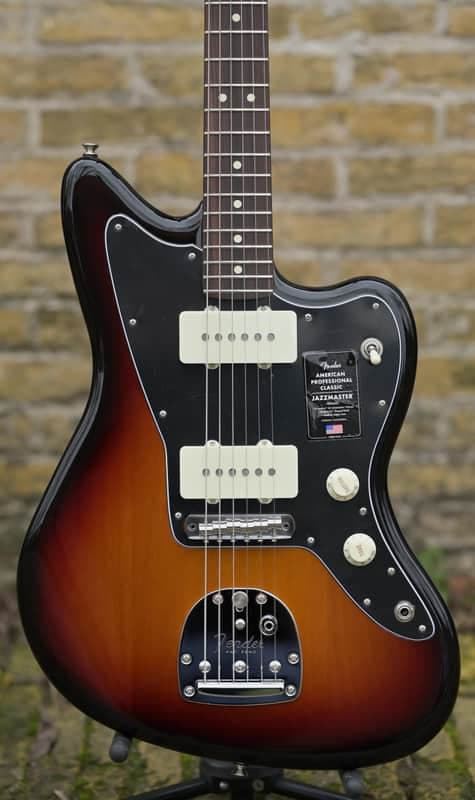 Fender American Professional Classic Jazzmaster® - 3-Color Sunburst