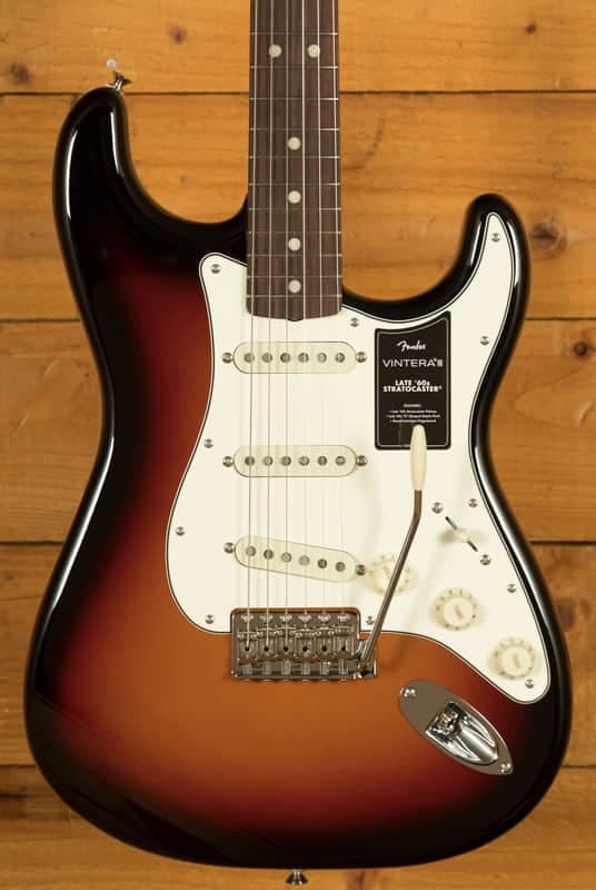 Fender Vintera III Late '60s Stratocaster - Rosewood - 3-Colour Sunburst