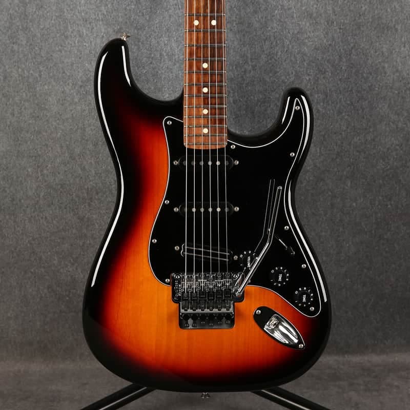Fender Player Stratocaster - Floyd Rose - 3 Tone Sunburst - 2nd Hand