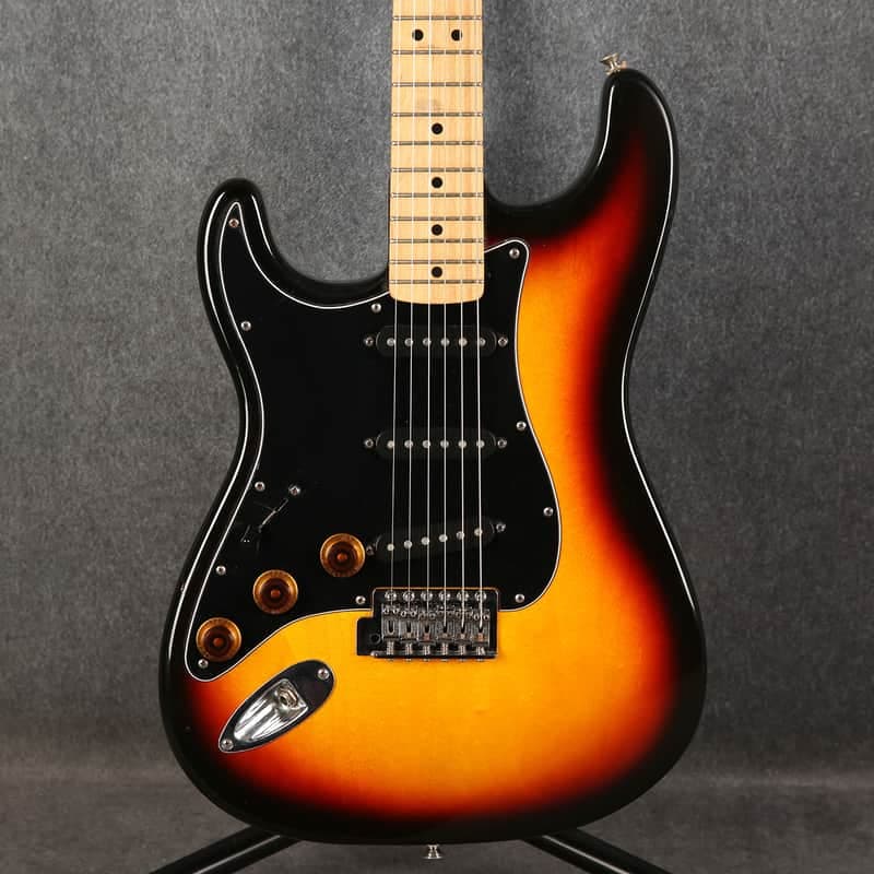 Fender Standard Stratocaster - Left Handed - Brown Sunburst - 2nd Hand (168047)