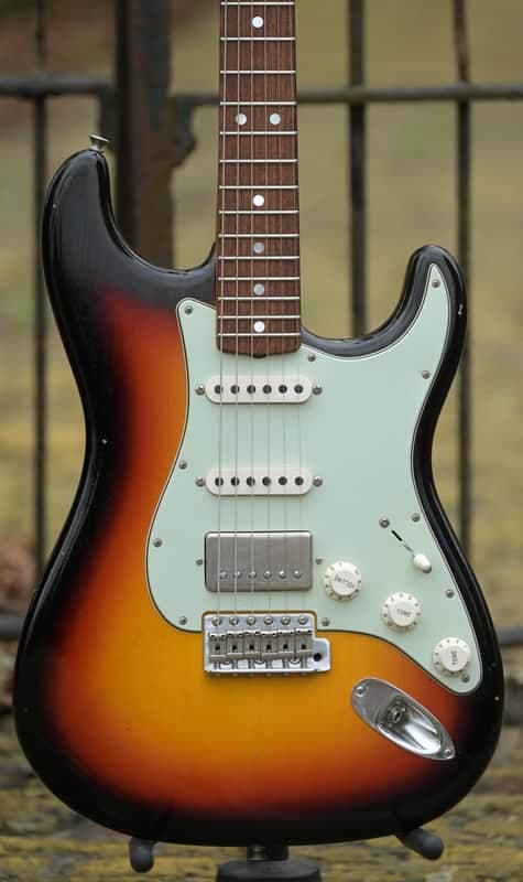 Fender Custom Shop 1965 Stratocaster HSS Journeyman - 3-Color Sunburst