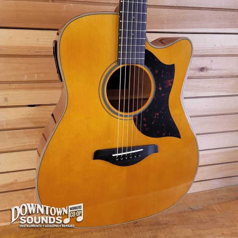 Yamaha A1M Folk Cutaway Acoustic/Electric Guitar - Vintage Natural